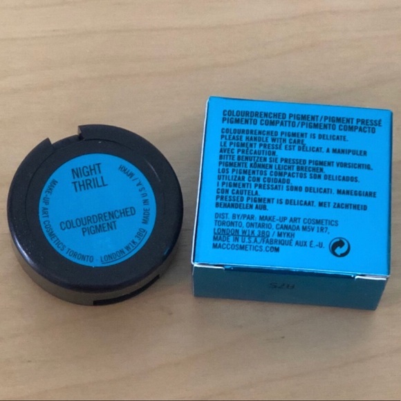 MAC ColourDrenched Pigment Shadow * Night Thrill - Picture 3 of 3